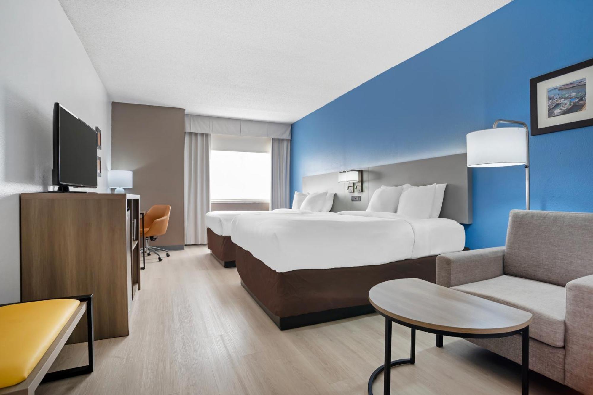 Comfort Inn & Suites Crystal Inn Sportsplex Gulfport Bagian luar foto