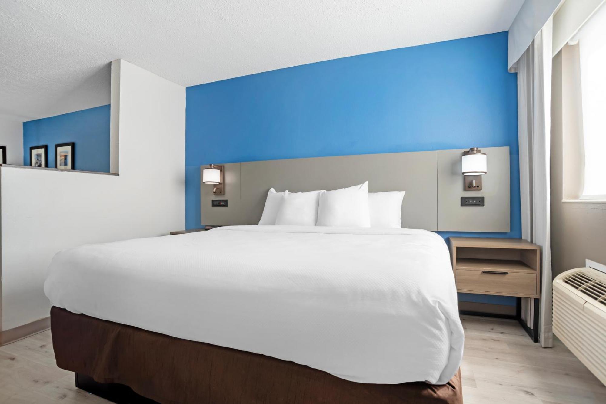 Comfort Inn & Suites Crystal Inn Sportsplex Gulfport Bagian luar foto
