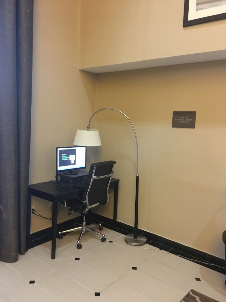 Comfort Inn & Suites Crystal Inn Sportsplex Gulfport Bagian luar foto